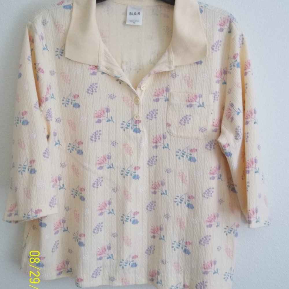 Blair XL yellow/flowered casual 3/4 sleeve shirt